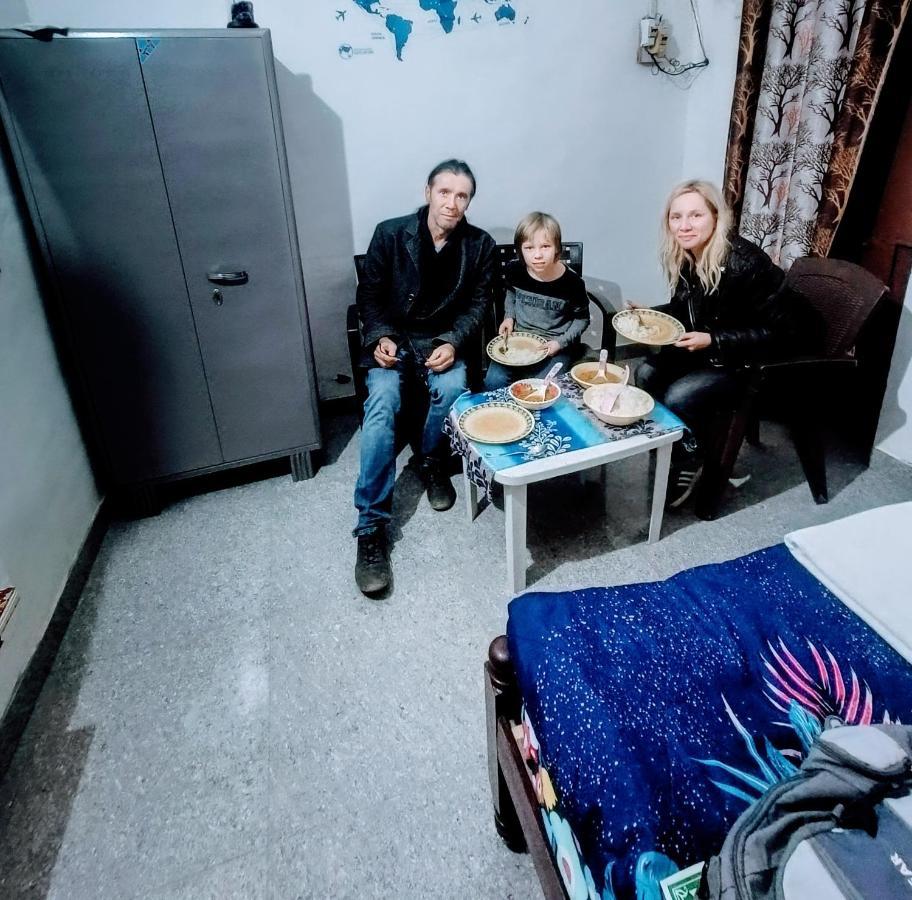 Khajuraho Homestay エクステリア 写真
