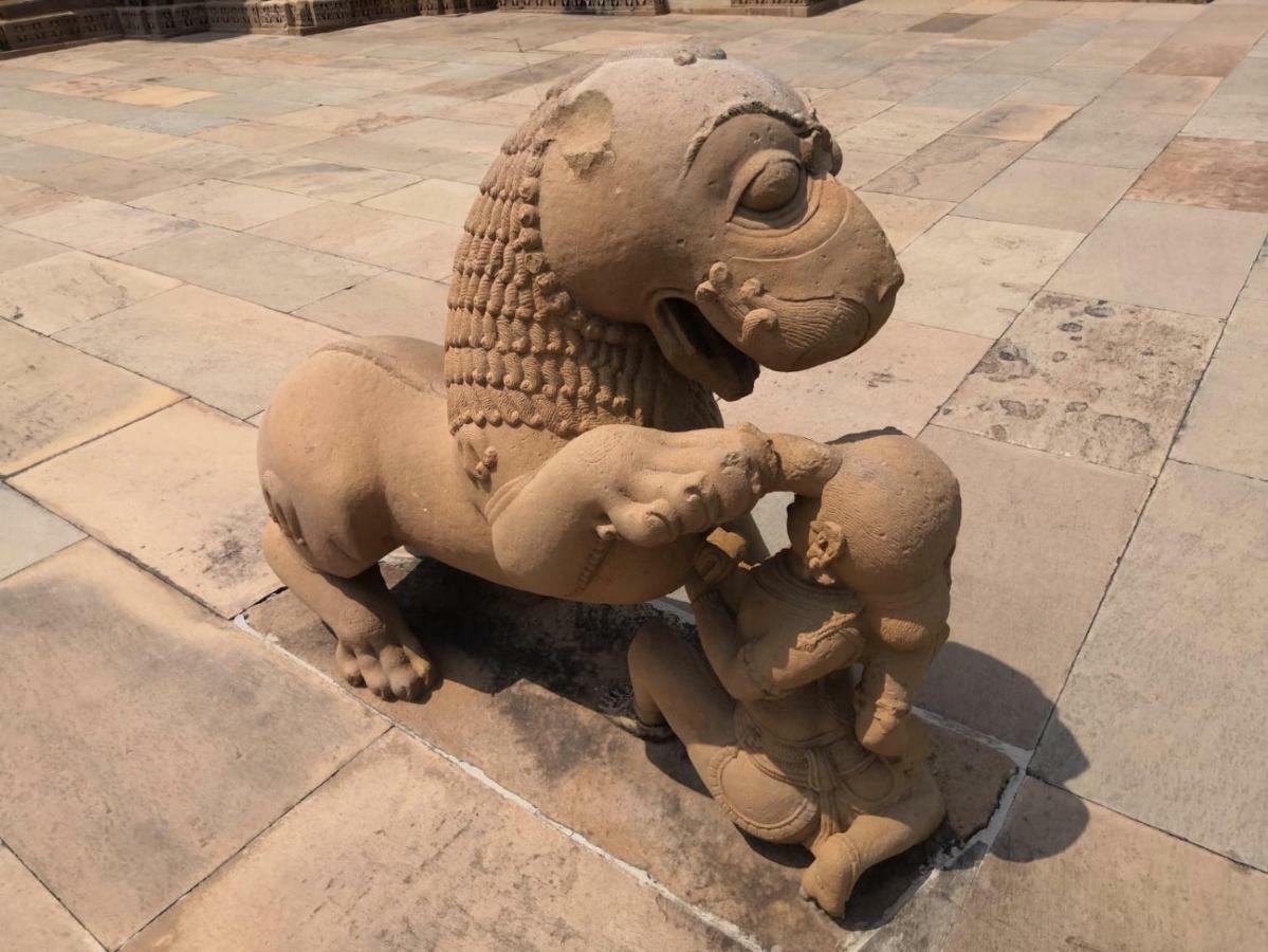 Khajuraho Homestay エクステリア 写真