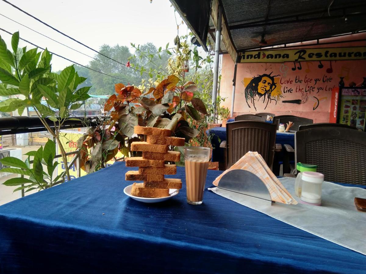 Khajuraho Homestay エクステリア 写真